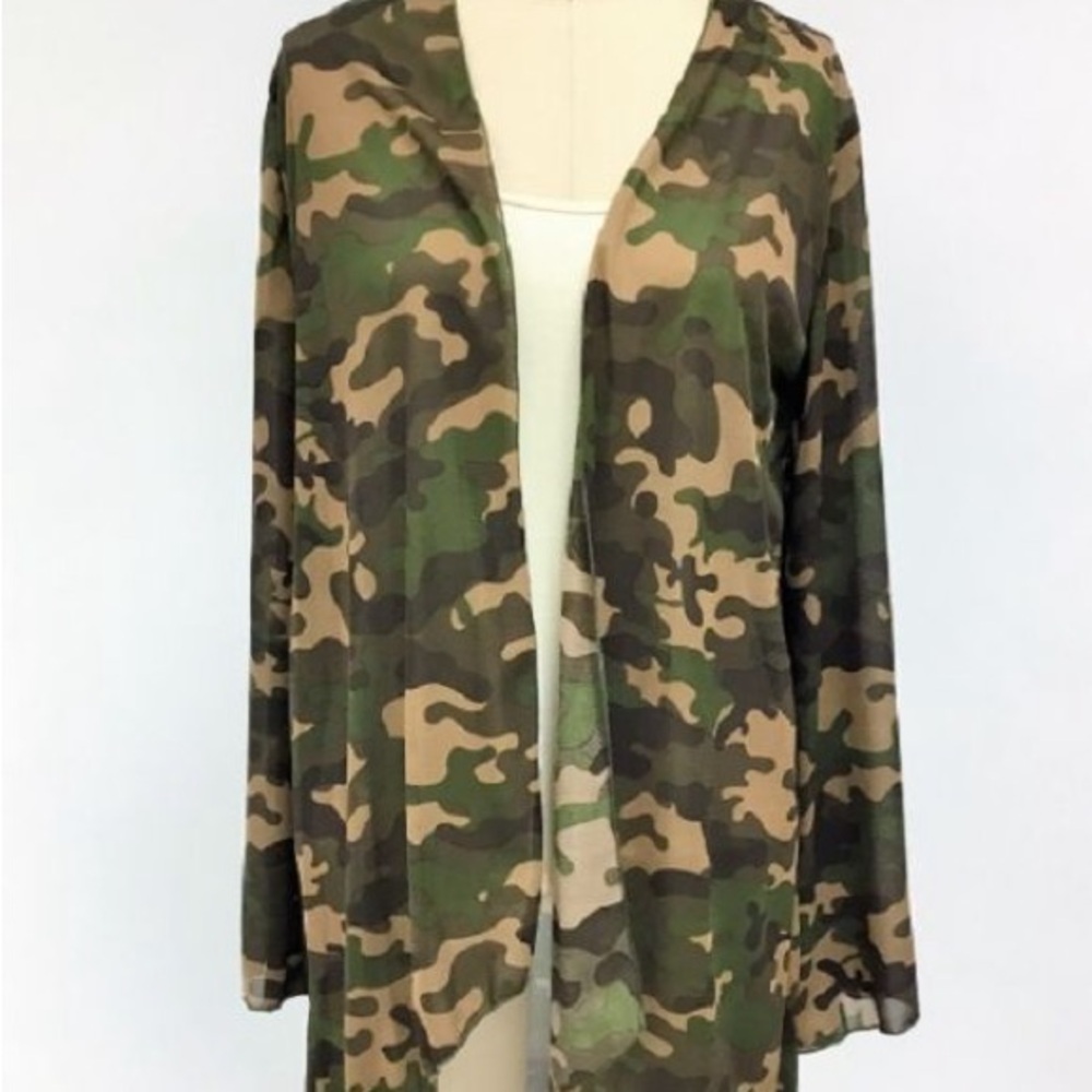 L&B camouflage kimono